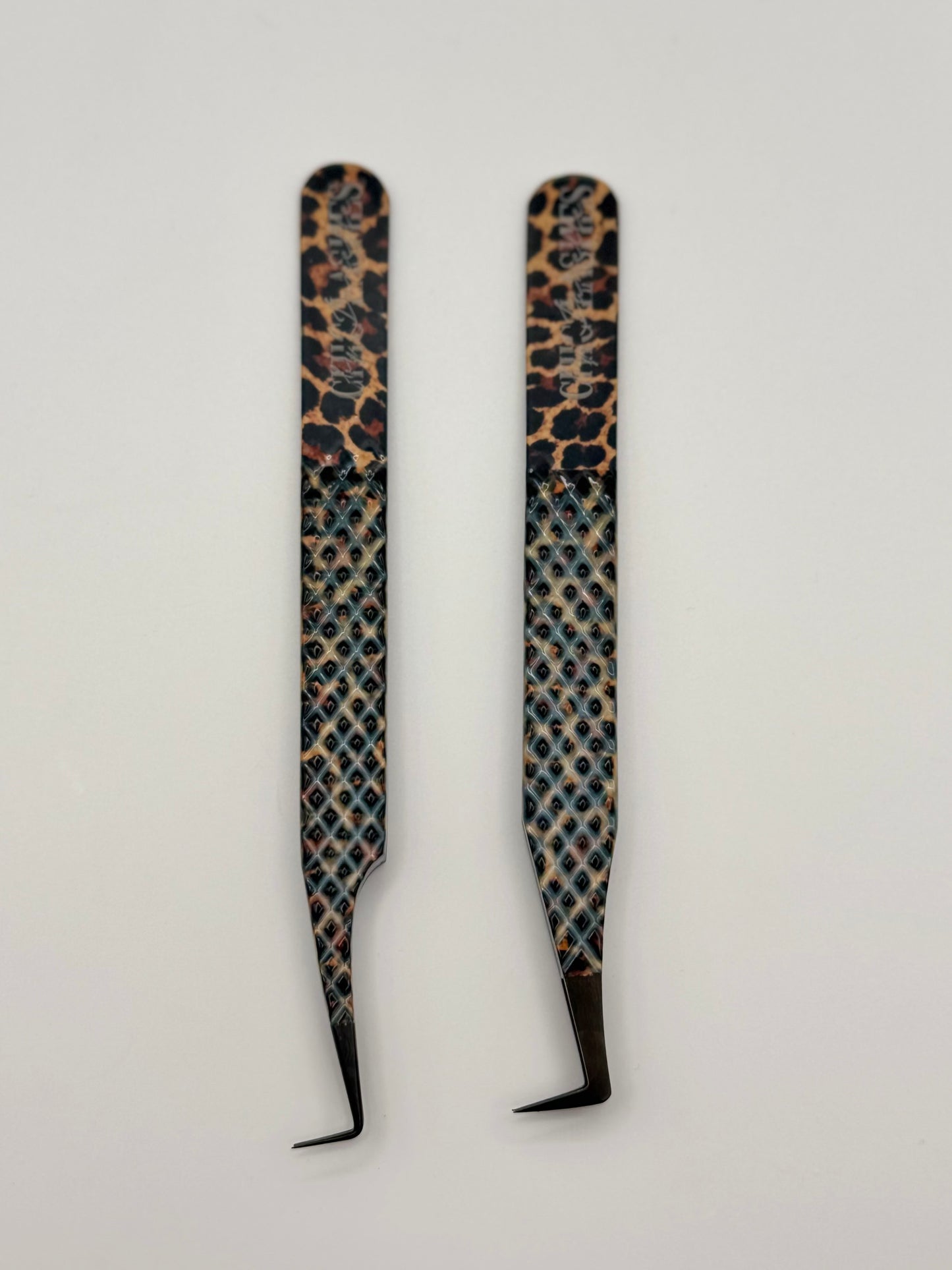 Discolored Volume Tweezers