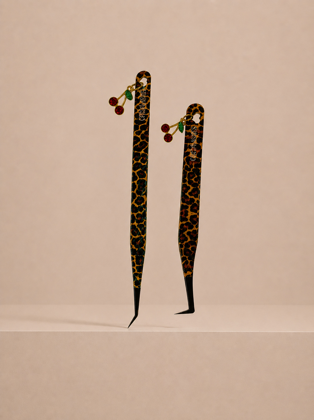 Charm Cheetah Tweezers